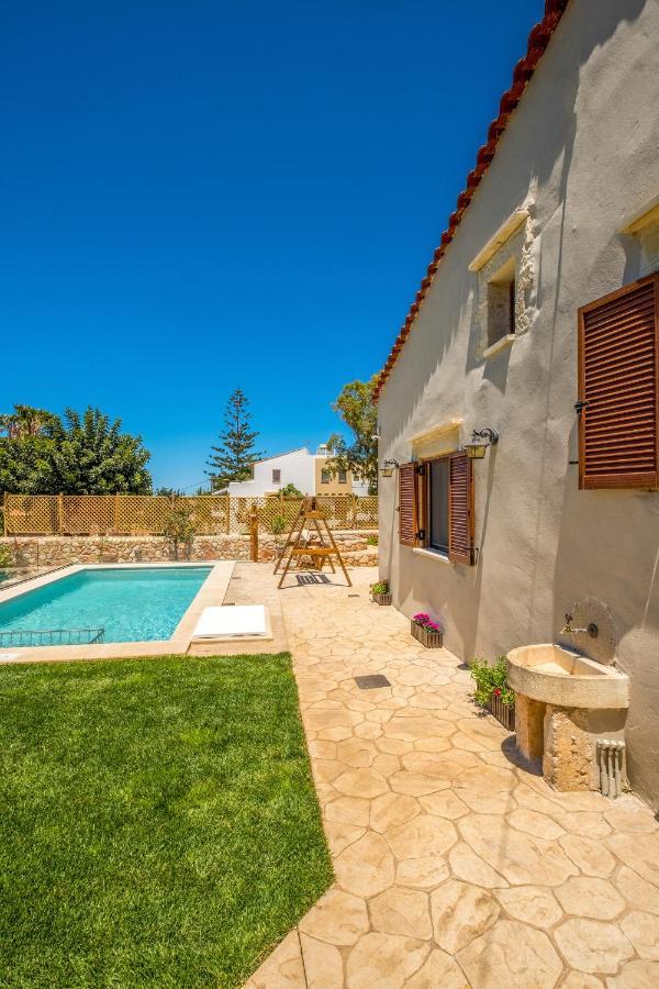 Villa George Καμπάνι Εξωτερικό φωτογραφία